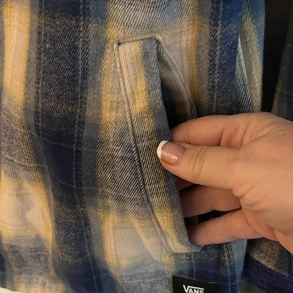 Heavyweight Flannel Shacket - BlueDepths/Oatmeal, size Medium - Picture 6 of 10